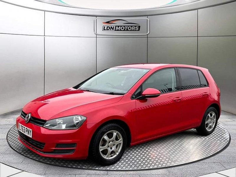 VOLKSWAGEN GOLF