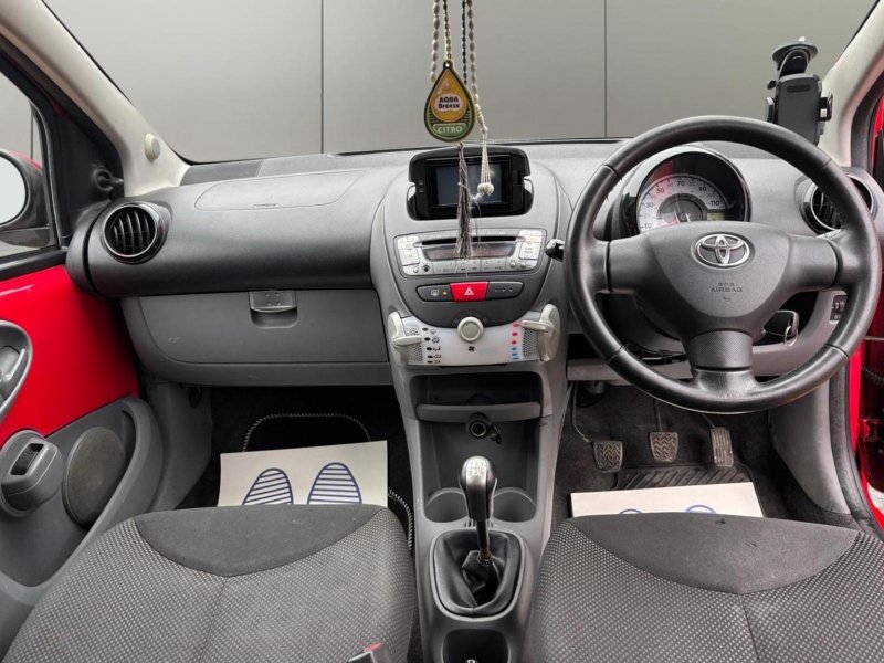 TOYOTA AYGO