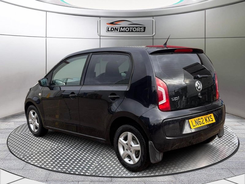 VOLKSWAGEN UP