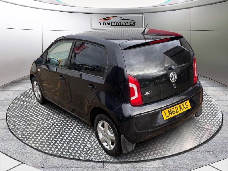 VOLKSWAGEN UP