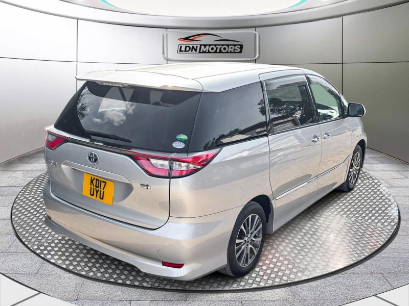 TOYOTA ESTIMA