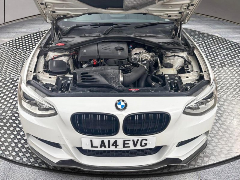 BMW 1 SERIES