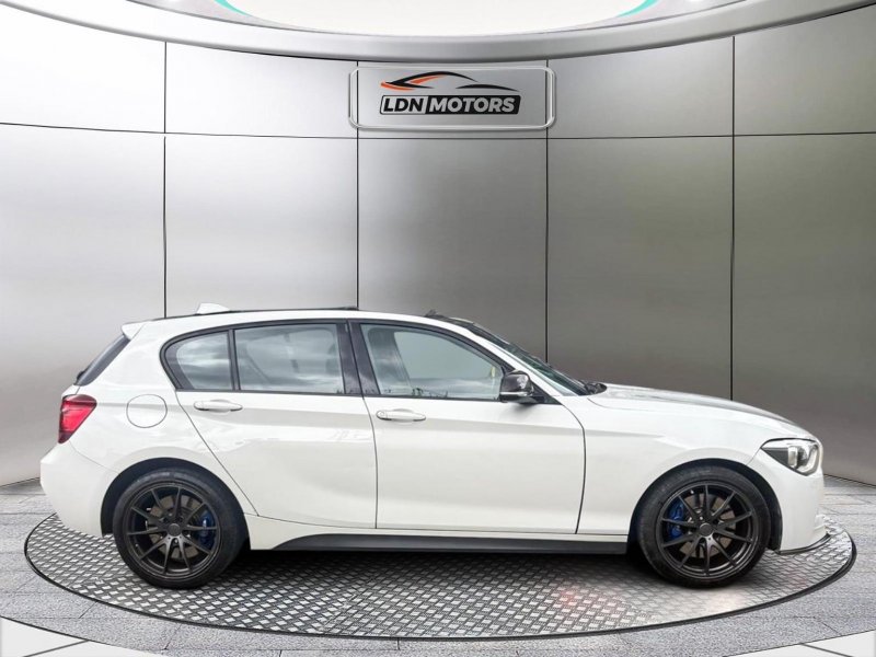 BMW 1 SERIES